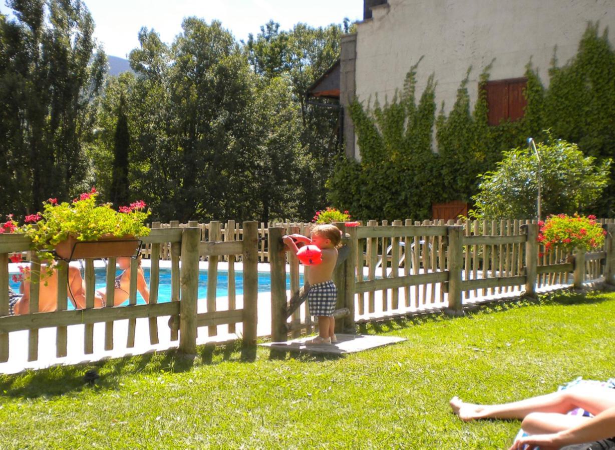 Chardin D'Alto-Apartamentos Chardins Бенаске Экстерьер фото
