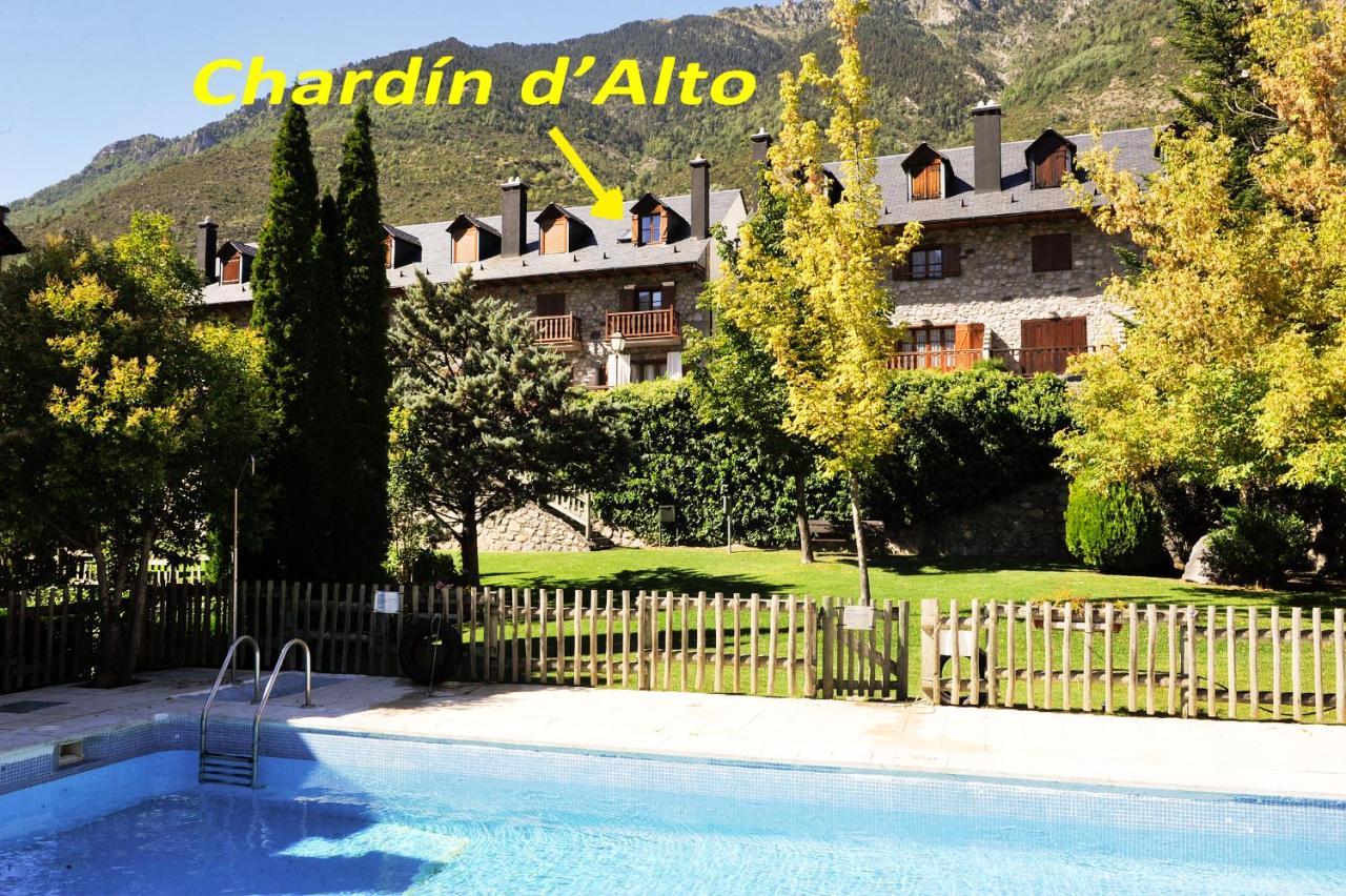Chardin D'Alto-Apartamentos Chardins Бенаске Экстерьер фото