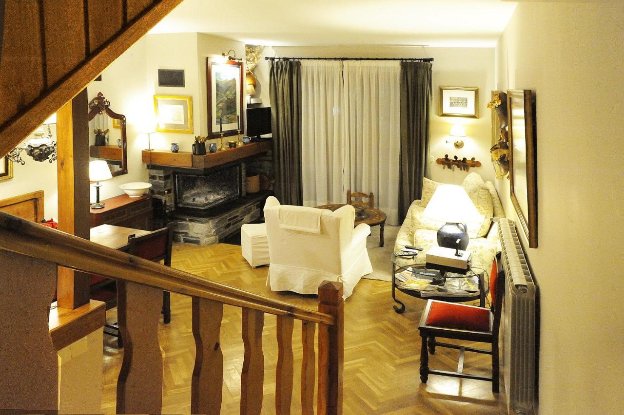 Chardin D'Alto-Apartamentos Chardins Бенаске Экстерьер фото